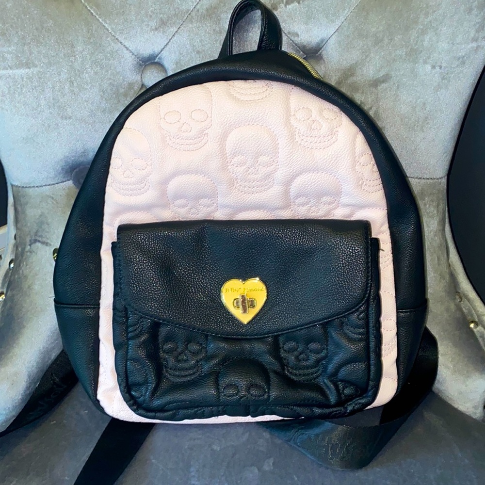 Betsey Johnson skull backpack